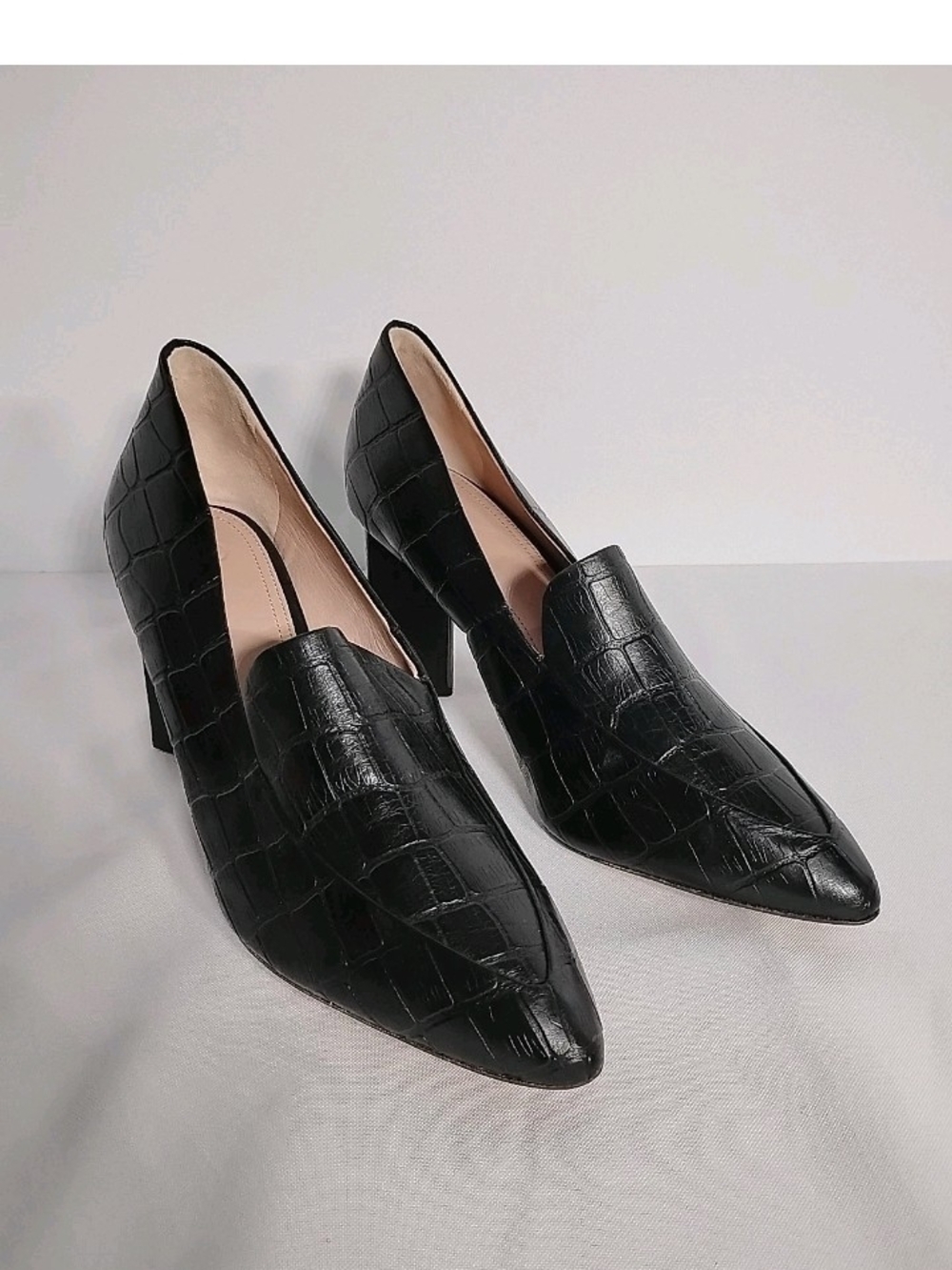 Croc-Embossed Black Pointed-Toe Mid Heel Pumps